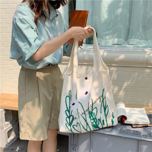 日系ins清新女花朵上课花朵ins