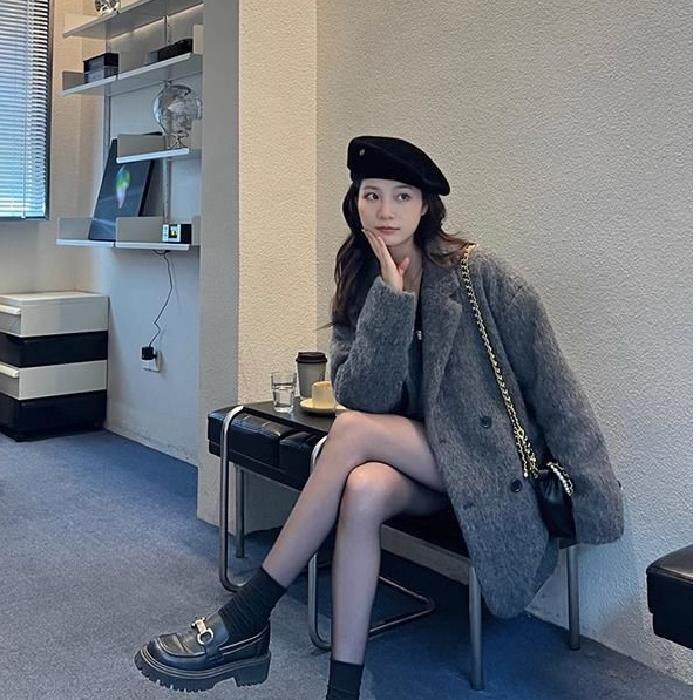 感灰色西装仿毛呢外套女秋冬季加绒加厚小众仿羊毛羊绒呢子大衣女