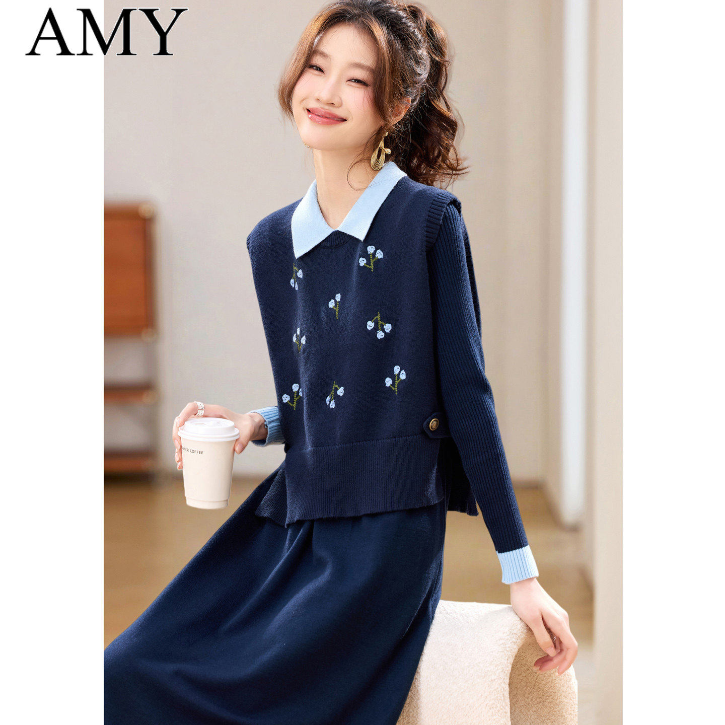 2025冬装新款收腰显瘦连衣裙搭配马甲两件套针织漂亮拼色套装女装