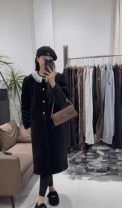 韩系过膝长款丝绒外套女秋冬2023新款高级感拼接花边休闲宽松大衣