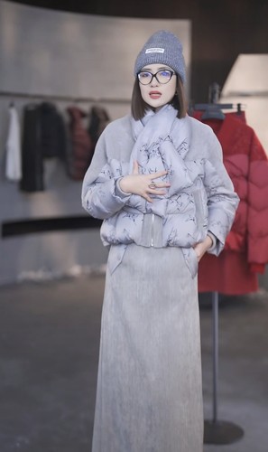 【清雅淡色】SHYNESS SPACE原创设计师白鸭绒羽绒服外套25TL4307
