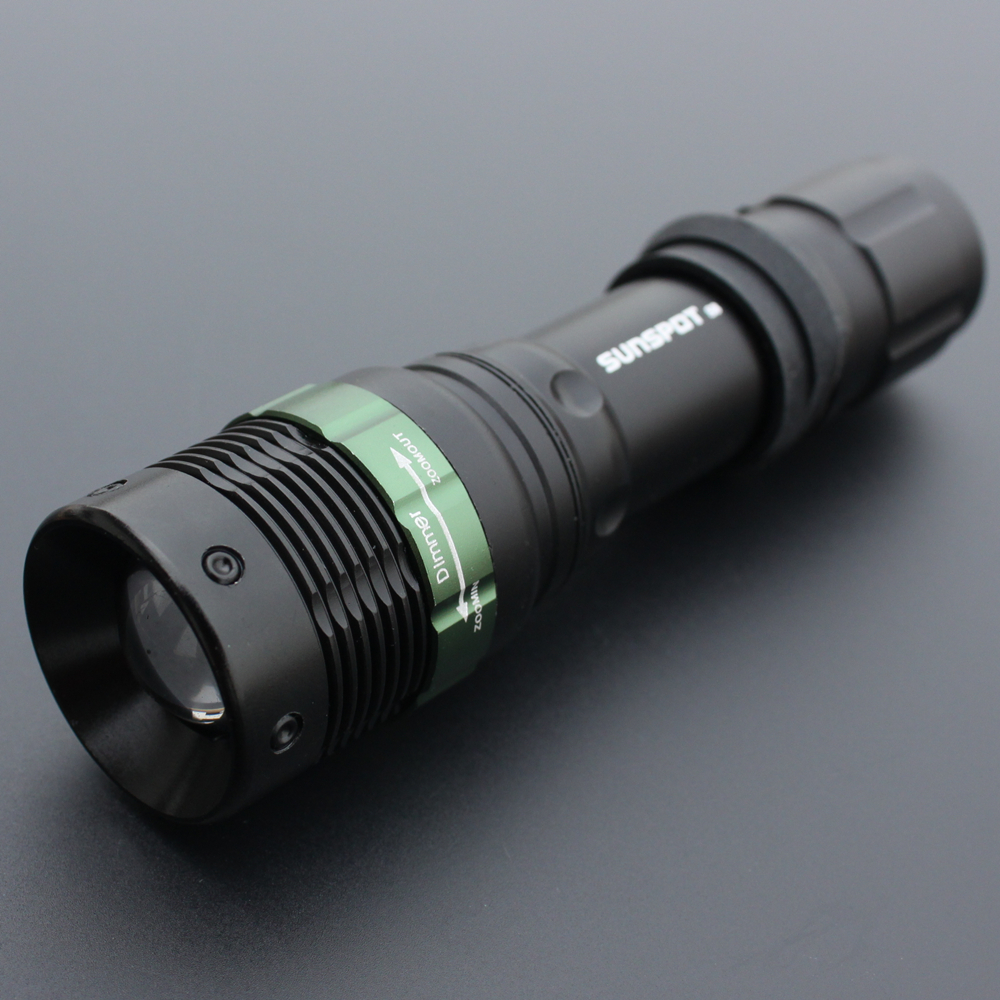 正品CREE S8 強光充電手電筒 机械旋转变焦防水使用Q5 LED光源