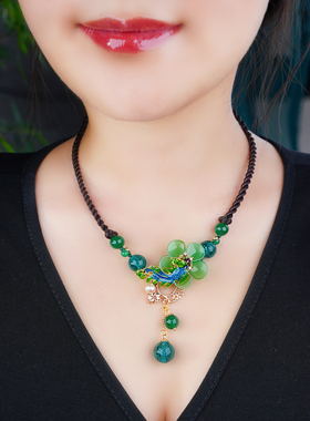 珠花蝶度民族风绿玉吊坠项链