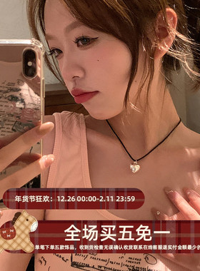 fever同款韩系黑色简约爱心项链