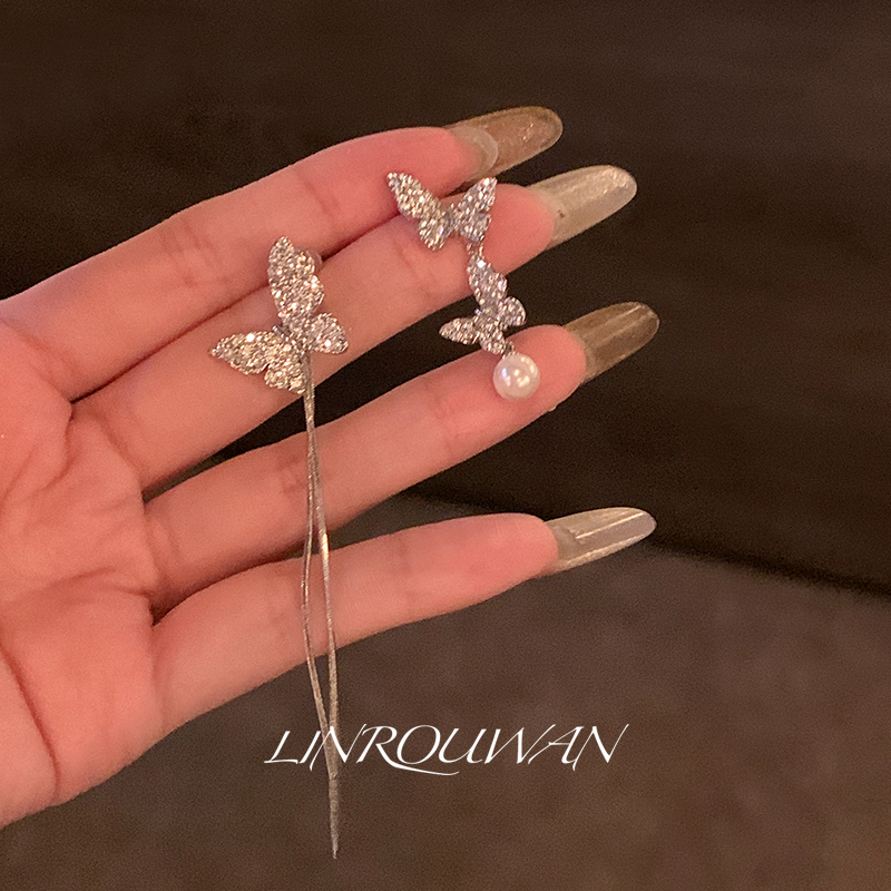 不对称蝴蝶珍珠耳环轻奢小众设计