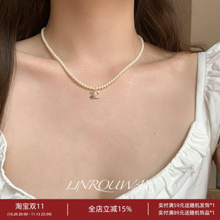 温柔气质字母仿珍珠项链女高级感轻奢小众choker锁骨链精致毛衣链