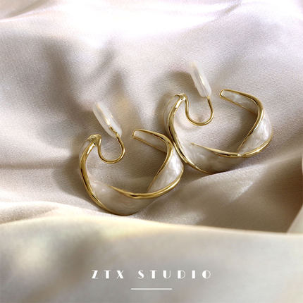 ZTX 法式圆圈耳夹无耳洞女无痛气质蚊香盘耳环小众简约高级感耳饰
