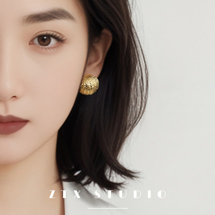 ZTX 金色球形耳夹无耳洞女气质蚊香盘耳饰小众法式高级感金属耳环