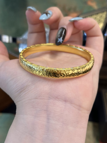 足金黄金荷花锤纹手镯送女友礼物
