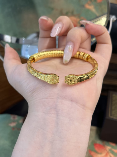 足金黄金点钻手镯送女友礼物