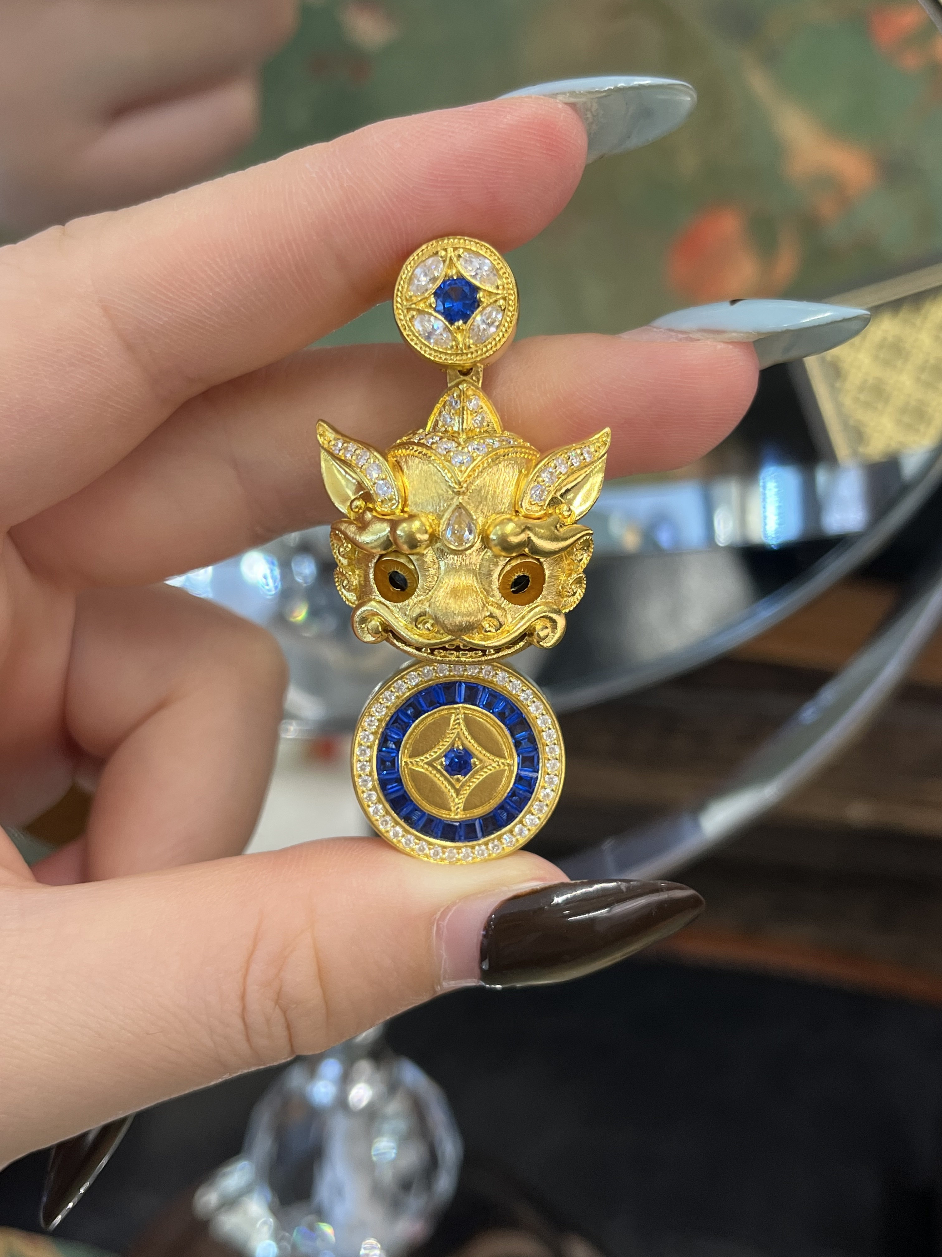 足金黄金眼睛会动的貔貅吊坠送女友礼物