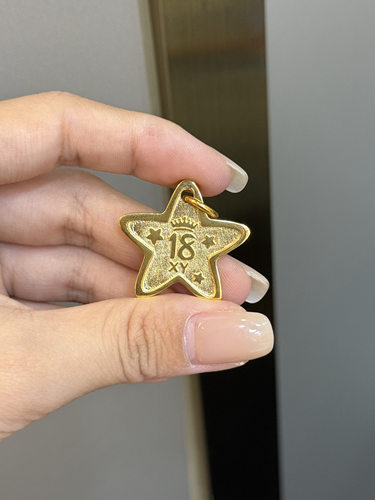 足金黄金星星吊坠送女友礼物