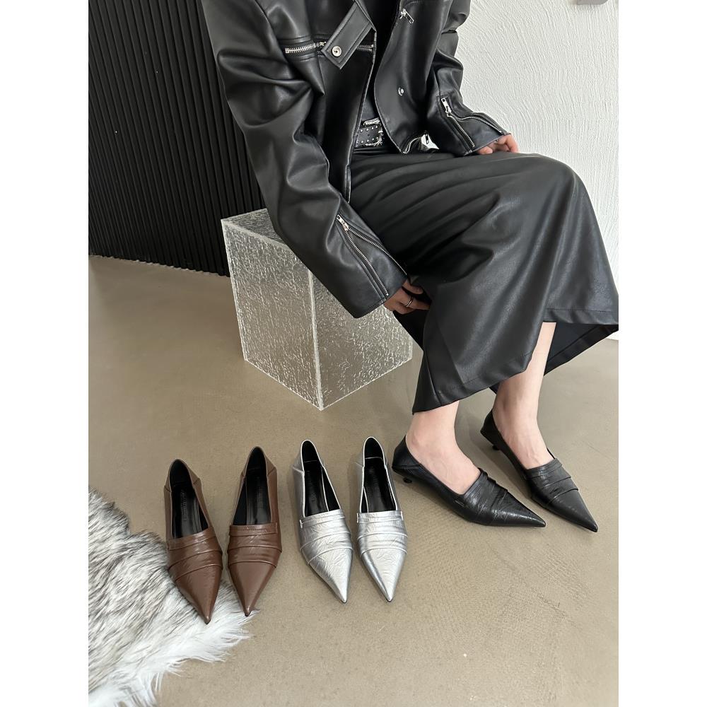 法式英伦风细跟小皮鞋女2025秋季新款百搭尖头高跟鞋深口职业单鞋