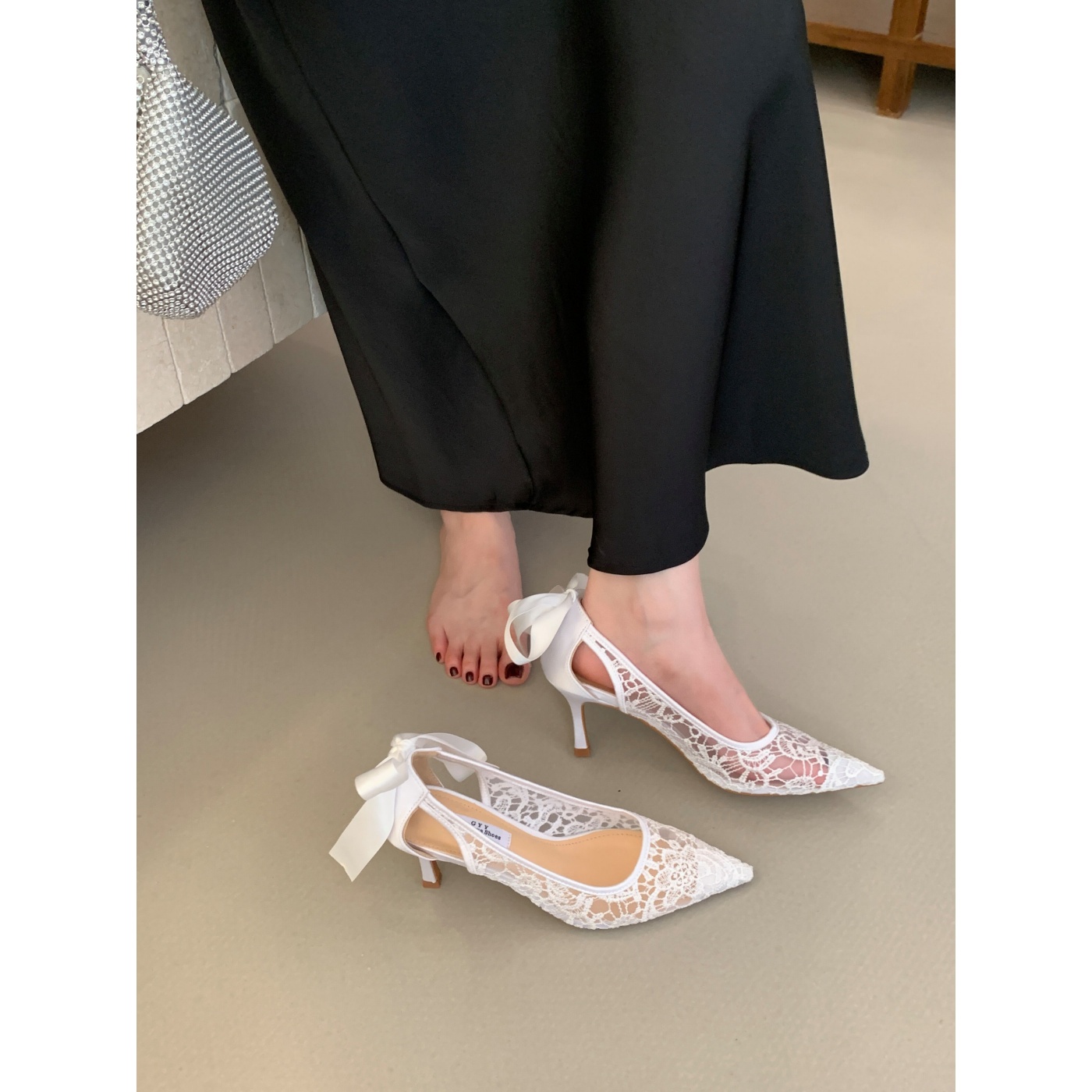法式绸缎网纱蕾丝白色设计感小众主婚纱新娘婚鞋女尖头细跟高跟鞋