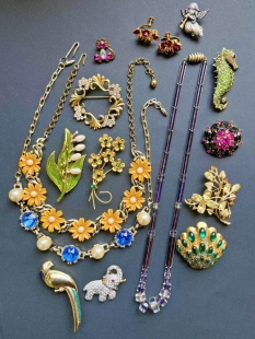 欧美回流孤品中古Monet 1928 BSK莱茵石书本款海报款Corocraft