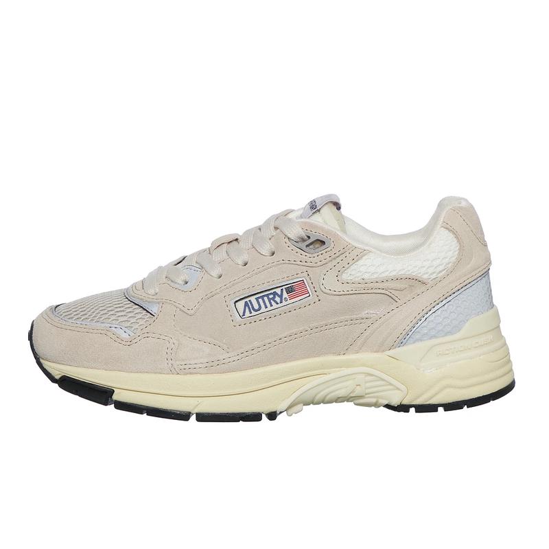 代购autry女士跑步鞋缓震中底支撑后跟轻量设计耐磨鞋底网面材质