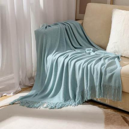 简约纯色毛毯夏季沙发毯床盖毯午睡办公室空调毯子薄款单人针织毯