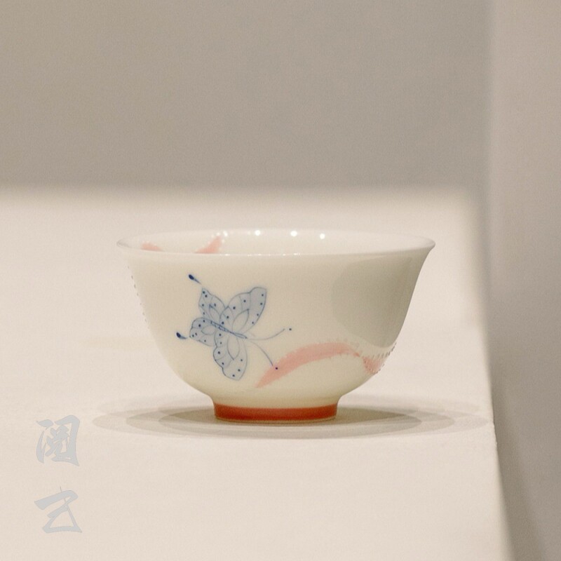 阅己器物 手绘粉影青蝶陶瓷主人杯 功夫茶具家用茶杯品茗杯单杯