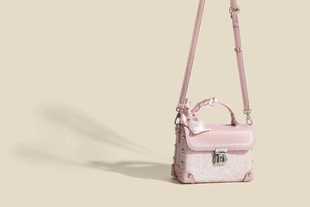 刺绣小方包斜挎 女包小众设计夏季 高级感粉色盒子包包女2024新款