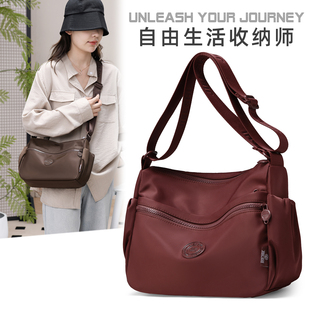 牛津布斜挎包女大容量单肩通勤妈妈包轻便多隔层百搭休闲旅行包潮