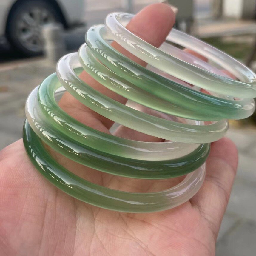 半山半水冰种玛瑙油青手镯渐变透手镯