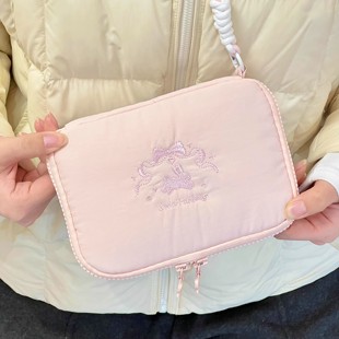 芭蕾兔马卡龙色系粉色化妆包女便携多拉链小包蝴蝶结挂件收纳包