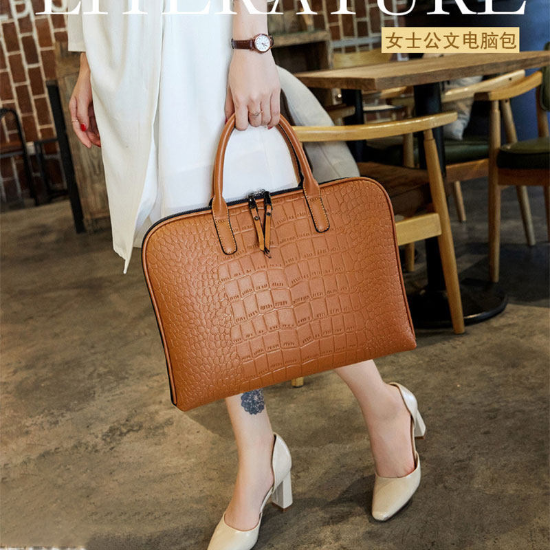 2026新款多分隔层女士商务a4文件手提办公文包通勤14寸电脑高级感