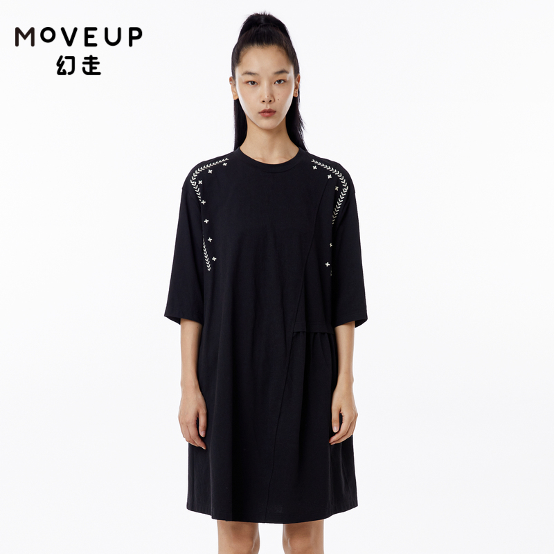 MOVEUP幻走2023春季新款.FUN系列圆领绣花明线宽松休闲针织连衣裙
