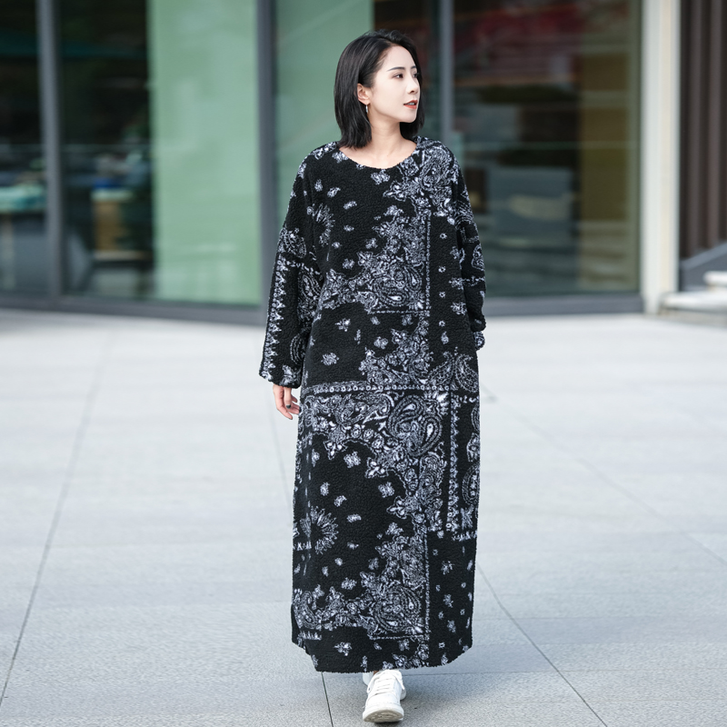 街拍范儿宽松显瘦颗粒绒原创设计