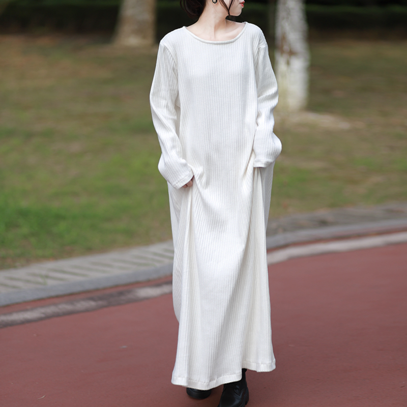 超级优雅气质白色打底简约针织