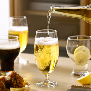 川岛屋啤酒杯子高档玻璃杯家用网红创意大容量水晶精酿专用高脚杯