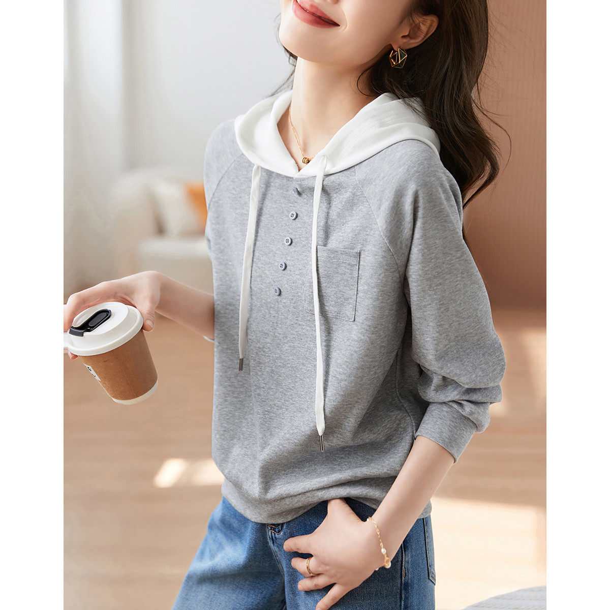 商场同款2026春季新款时尚连帽休闲长袖卫衣韩版简约宽松上衣女装,女装/女士精品,卫衣/绒衫,淘宝优惠券,粉丝福利购,淘宝优惠卷