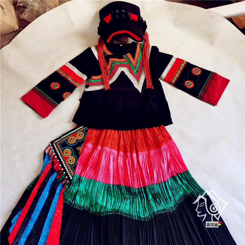 凉山西昌彝族服装女套装传统新娘伴娘美姑盛装全套配饰传统民族风