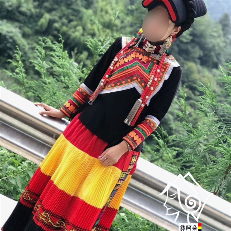 彝阿朵凉山彝族服装女士女套装传统美姑民族风刺绣花盛装百褶裙