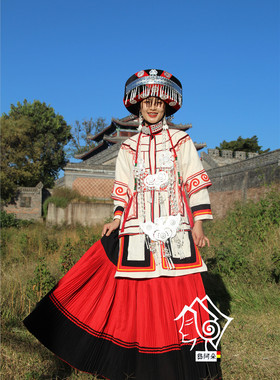 凉山彝族服饰女套装新娘伴娘红色白色棉麻复古民族风舞台影视服装