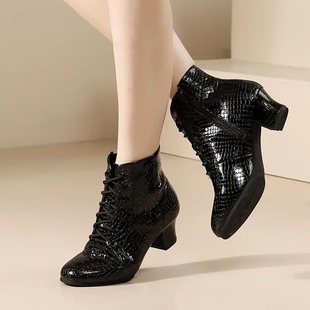 广场舞鞋跳舞鞋短靴高帮拉丁舞鞋女鞋鞋子水兵舞鞋中跟马丁靴交际