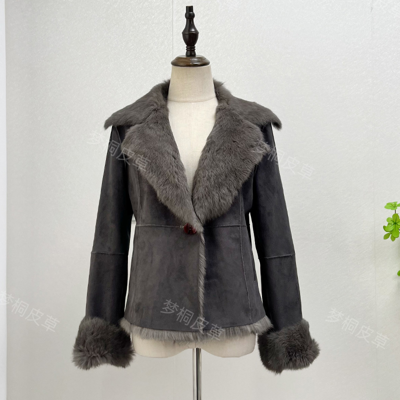 2025新款西服领兔毛皮草外套女短款皮毛一体时尚冬季真皮皮草外套