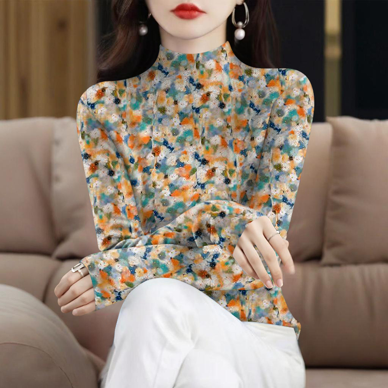 半高领气质百搭秋装女领长袖打底衫新款内搭外穿印花遮肚T恤女