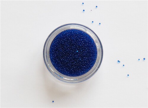 美甲产品透明深蓝色小珠子0·6mm-0·8mm 3g