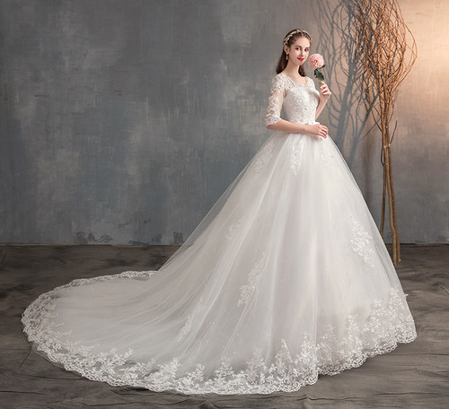 2022 New V Neck Half Sleeve Wedding Dresses Long Lace Embroi