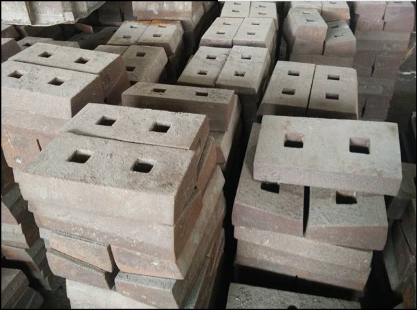 PF1214 1315 反击式破碎机配件小板锤反击板2仓3高仓合金反击板锤