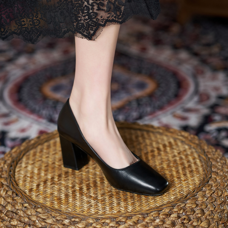 艺漫迪单鞋通勤百搭大码女鞋小码