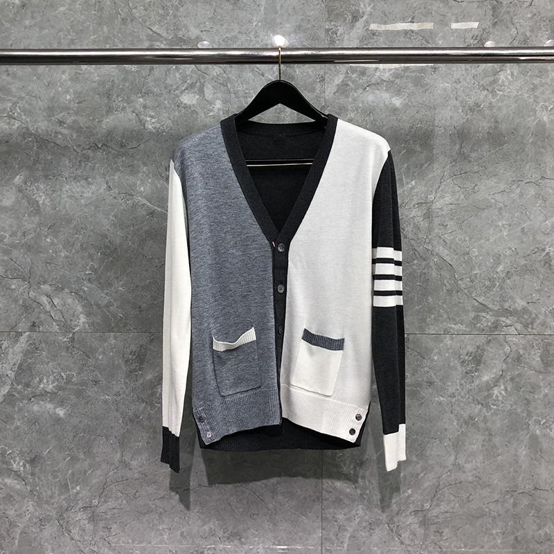 TB灰白拼色V领5扣针织开衫外套