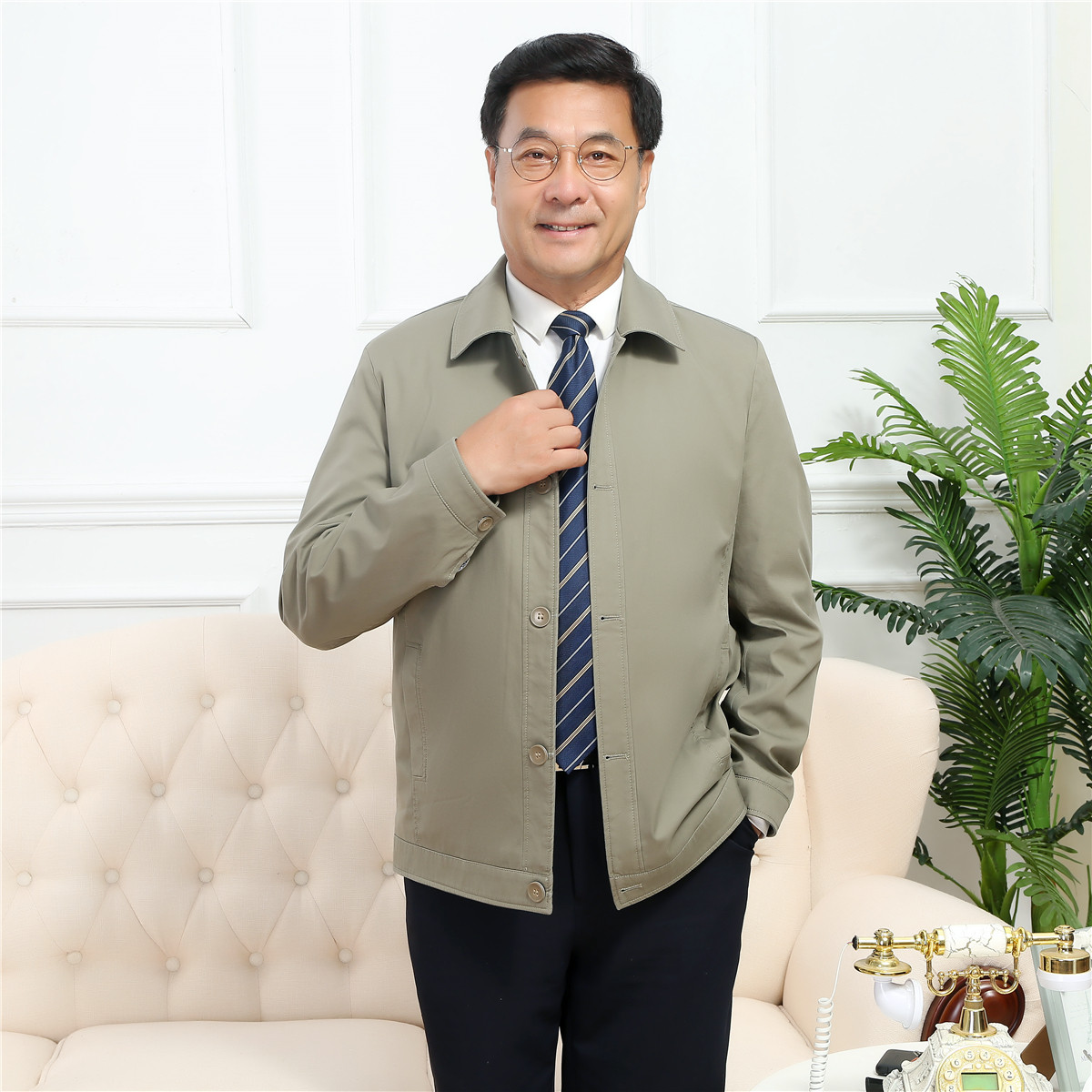 中老年纯棉夹克男爸爸装休闲外套宽松纽扣子上衣大码父亲春秋装