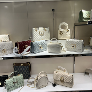 品牌包包孤品清仓今年流行真皮小方包女士菱格手提包牛皮