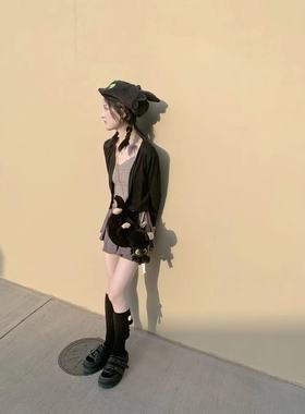 4video自制 修身辣妹风 休闲灰黑色百搭色系可盐可甜性感三件套装