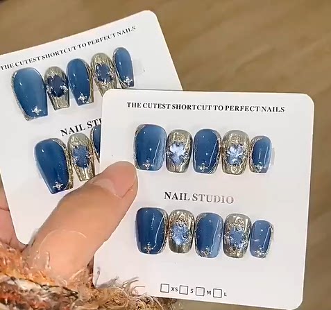 奇迹喵喵蓝色猫眼穿戴甲小红书爆款布契拉提美甲贵气气质假指甲贴