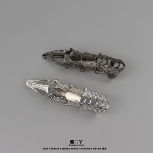 酷二丫原宿暗黑赛博朋克炫酷尖顶关节戒指金属指环手指装 饰凹造型