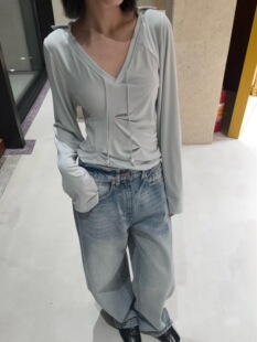 T恤女休闲宽松上衣 V领不对称长袖 高品质Medium 2026春夏新款