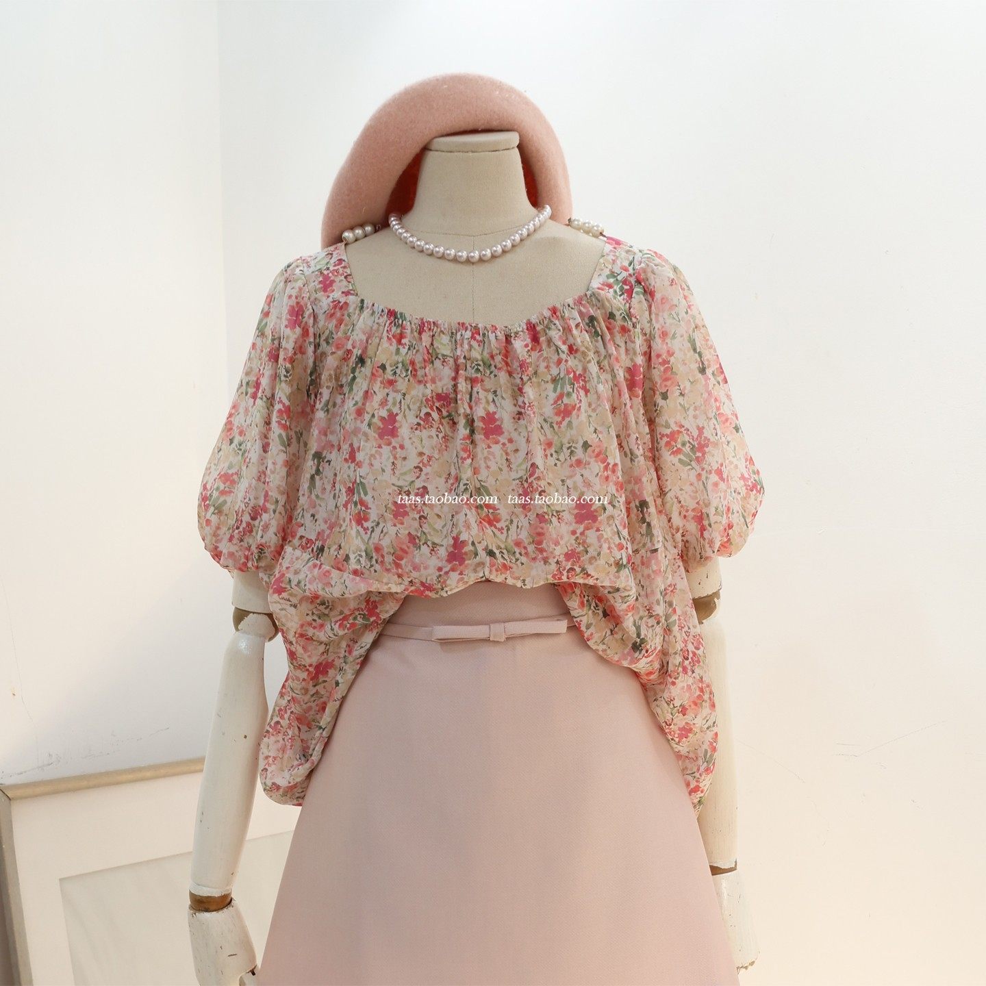 粉色仙气高级印花天丝宽松娃娃衫2025夏季法式方领雪纺衫度假上衣,女装/女士精品,衬衫,淘宝优惠券,粉丝福利购,淘宝优惠卷